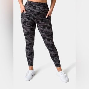 Kamo Fitness 25” Kaya leggings Grey Camo